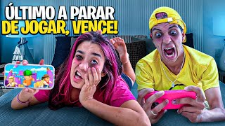 Thumbnail for O ÚLTIMO A PARAR DE JOGAR VENCE *Stumble Guys