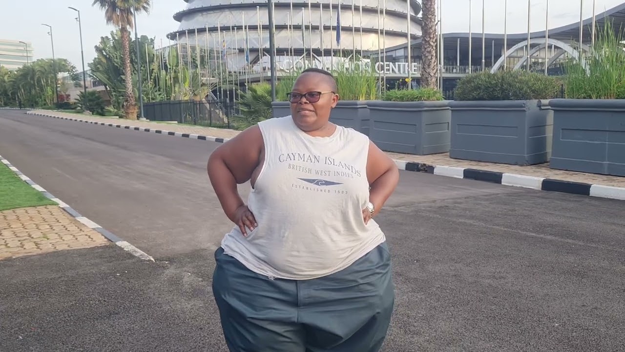 Kurikirana inamanziza fisi nyamuniniyatanze  urakuramo  Ibinubyigenzi