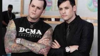 Good Charlotte - 06.Complicated - Good Charlotte