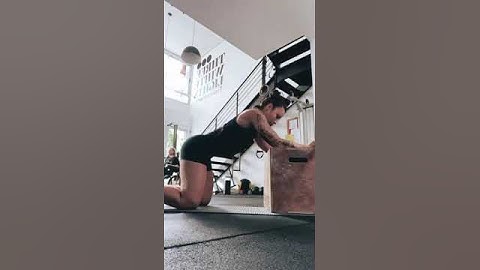 Mobilidade torácica com bastão no banco