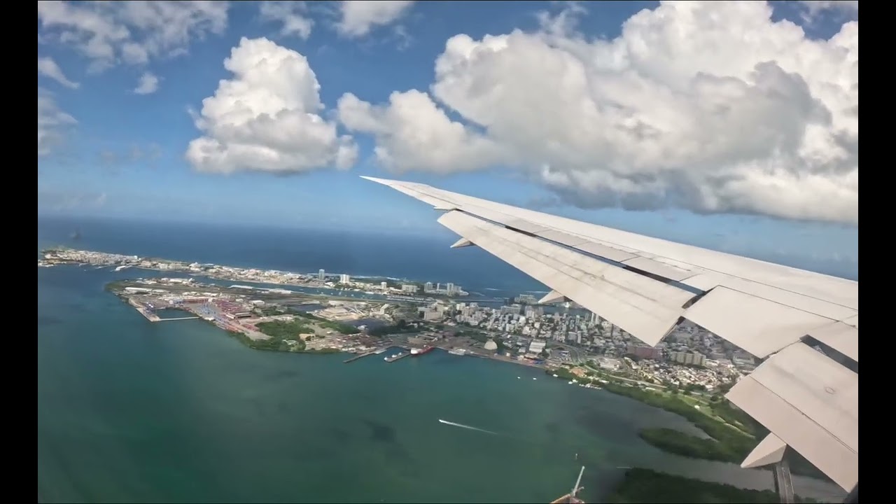 United Airlines Boeing 767-400ER approach and landing in San Juan, Puerto Rico (SJU)