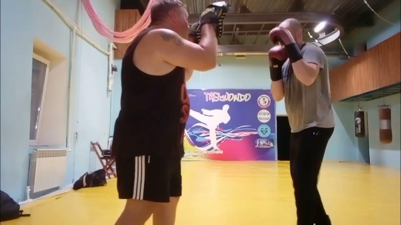 Спорт тренировки бокс. Бокс не работает. Бокс не работает. Боксерский зал тренировка. Мма балашиха.