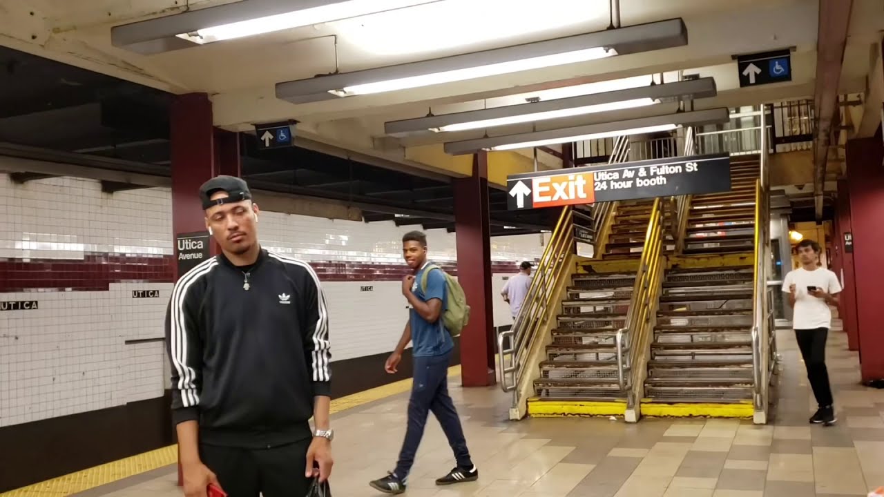 WATER GUN CHALLENGE WITH STRANGERS IN NEW YORK CITY