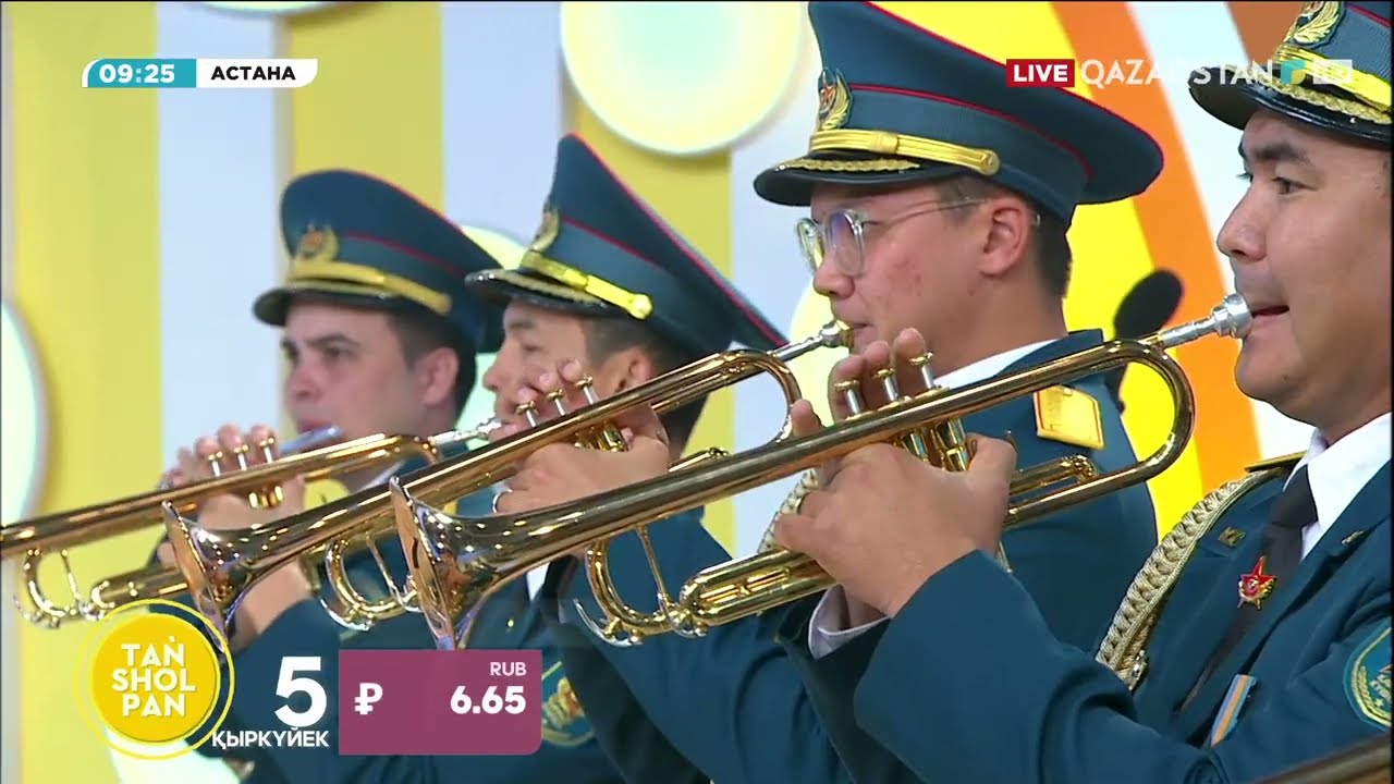 Пэрис Хилтон жалаңаш қынап Абхазиялық секс