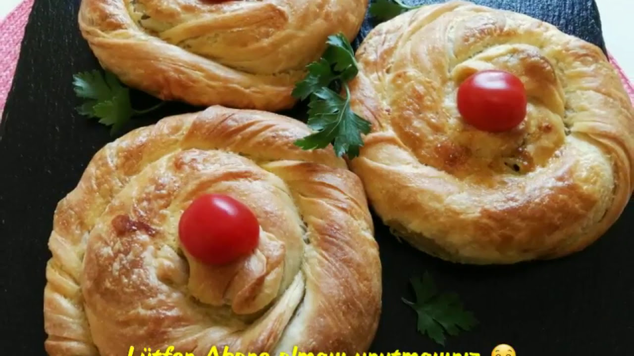 Ispanaklı hellim peynirli katmer börek - YouTube