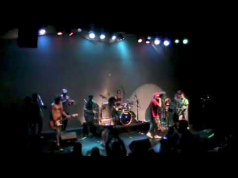 Tomo como rey Los que toman como rey & El niño maravilla (pte 1/6) En La Musica de chile 2012