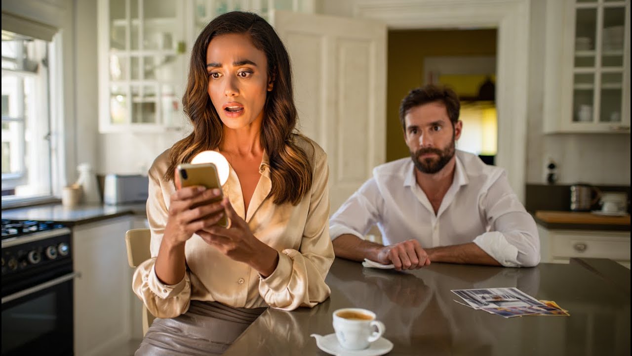 В 2 часа ночи зазвонил её телефон. На следующее утро я позволил фотографии говорить за меня.