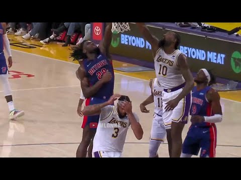 Isaiah Stewart just smacked AD in the face | Lakers vs Pistons