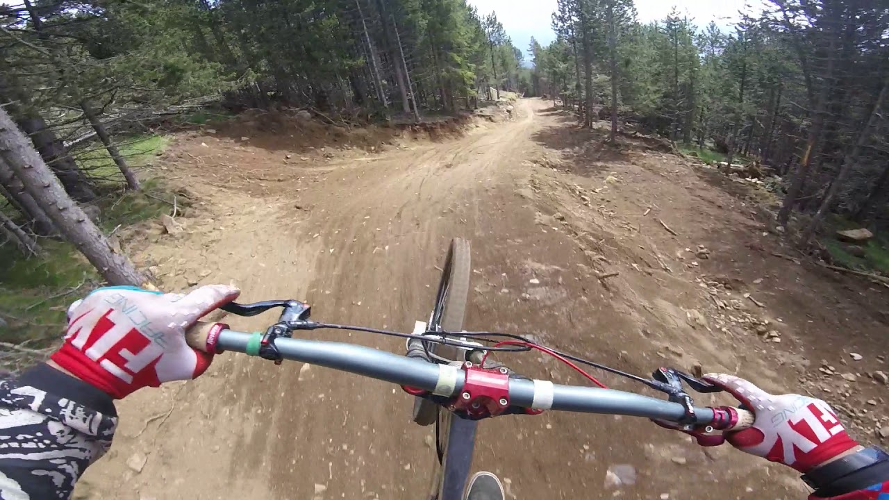 Red line Dh Bike park Les Angles 2018 (départ gandalf)