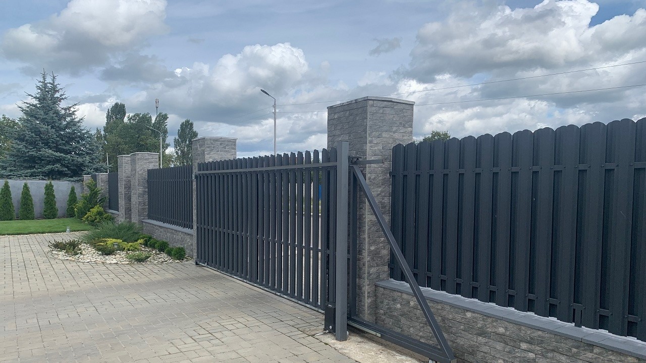 НЕ УСПЕЛИ ПОСТРОИТЬ, А УЖЕ ЧИНИМ!!! ОГРОМНЫЙ ДОМ ЗА КОПЕЙКИ!!!