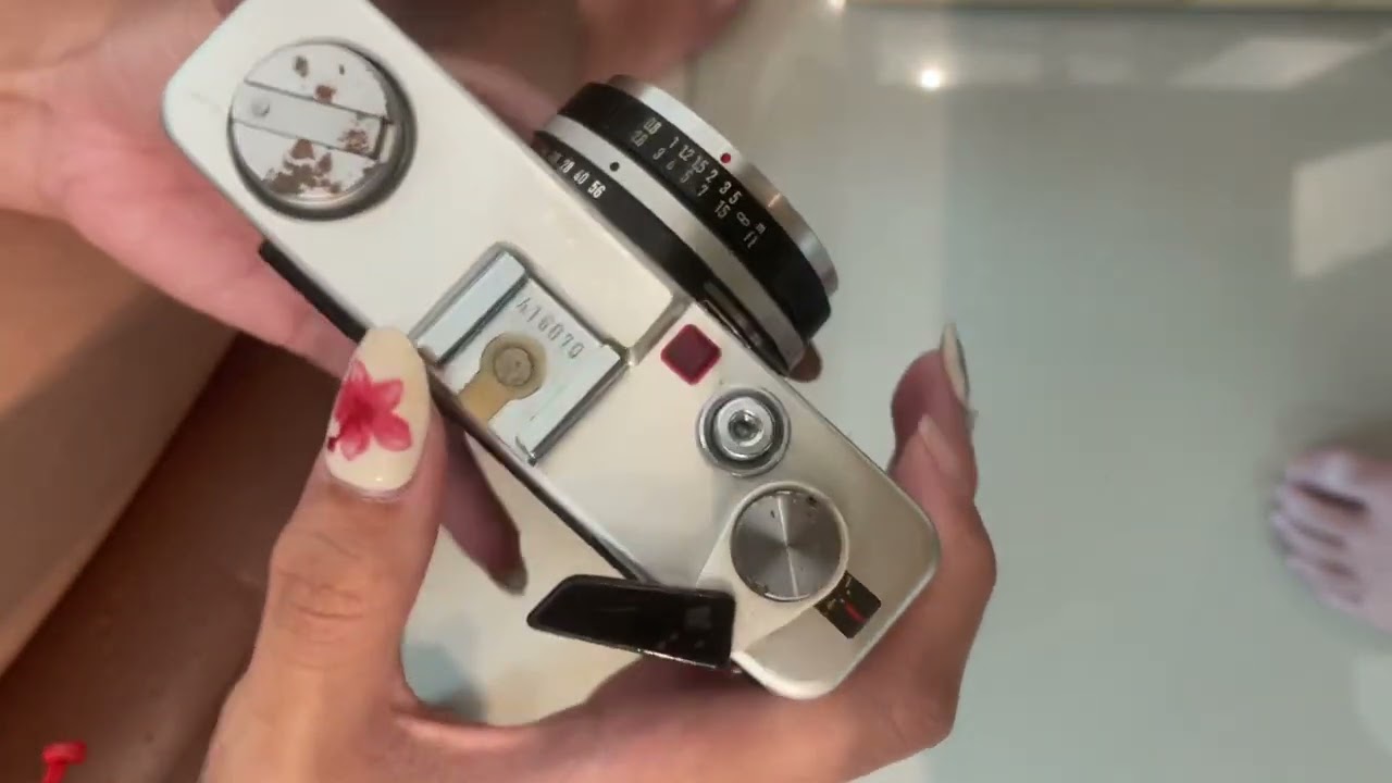 MINOLTA HI−MATIC Minolta Hi-Matic AF 35mm Point & Shoot Film Camera 1:2.8