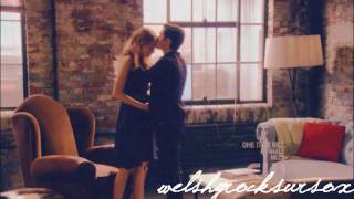Dan & Serena | Love the Way You Lie
I think this song suits Dan&Serena down to the ground what with her undecidedness whether she wants Dan or Nate, and then ending up sort of stringing them both along! Dan & Serena are much better than Serena/Nate though! Ive always been a fan of them :D
Anyway, enjoy :) Dan & Serena | Love the Way You Lie