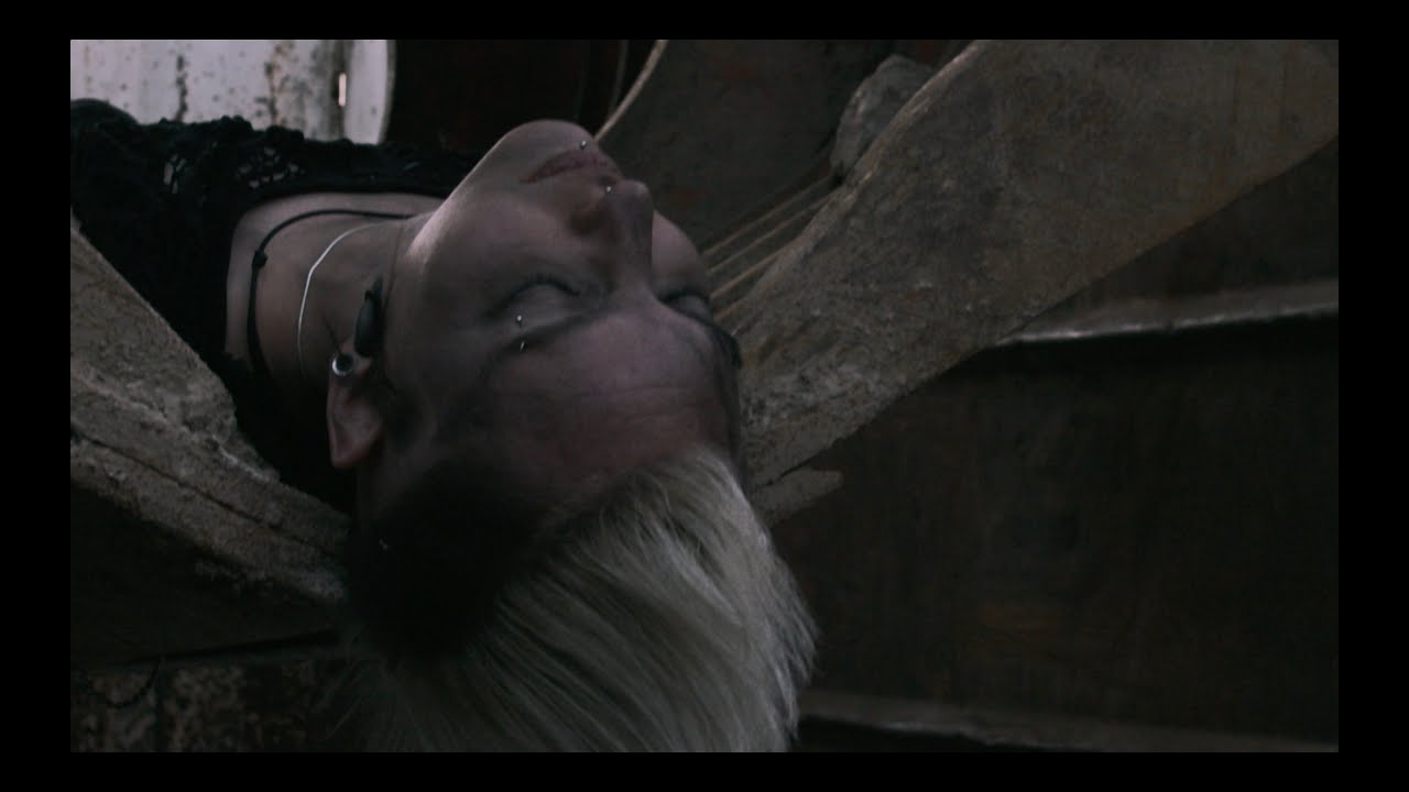 Amélie G.┃Cut Me Deeper (and Destroy Me)┃Official Video