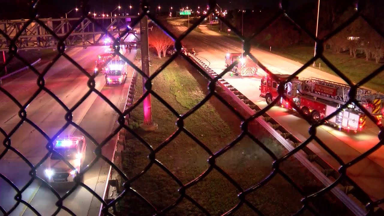Deadly crash shuts down NB I-275 in St. Pete - YouTube