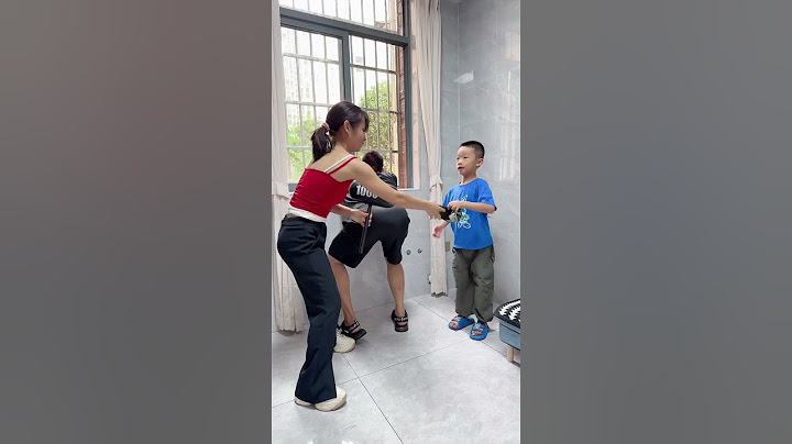 这娘俩太坏了！竟然这样欺负爸爸 #funny #萌娃 #搞笑#cutebaby