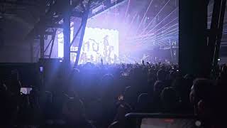 Download Lagu ONE OK ROCK - C U R I O S I T Y (with Paledusk) - Live München 2025 (Zenith) MP3 Download Lagu ONE OK ROCK - C U R I O S I T Y (with Paledusk) - Live München 2025 (Zenith) MP3