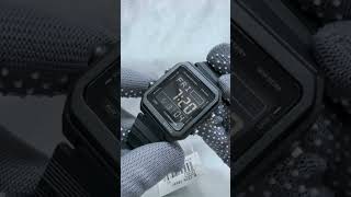Casio W-221H-1B 是一款簡約、耐用的數碼手錶，主打 10 年長效電池、50 米防水，以及世界時間、碼錶、鬧鐘等多功能設計，非常適合日常佩戴。 #watch #casio #w221h