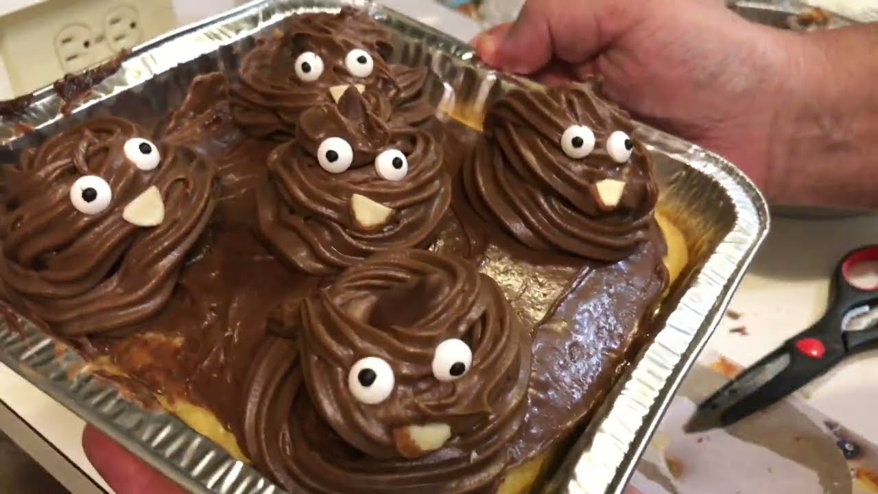 DIY RECIPE: Almond Fudge “POOMOJI”💩Cake