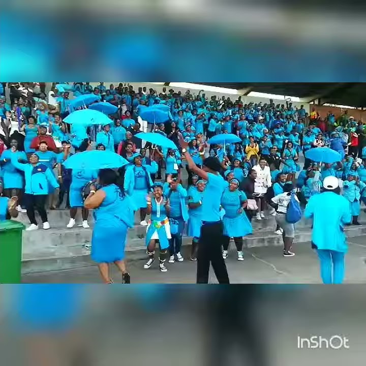 EZECHALAHA ZIDLALELA IKOLODO LIKABAFANYANA..