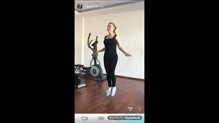 Songül Karlı Memeleri̇ Sallanıyor