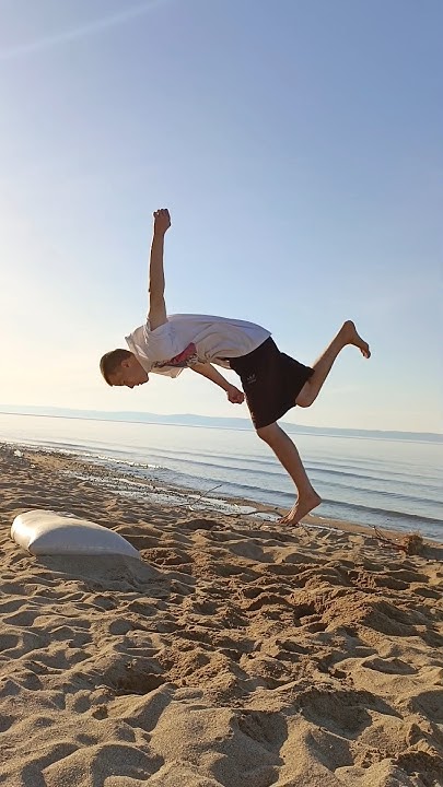 оцените сложность трюка от 1 до 10 #parkour #sports #shorts - YouTube