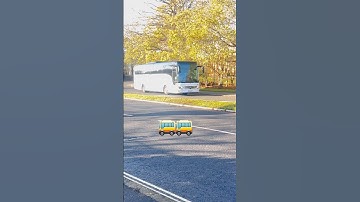 🎒🚌 Comfortable Buses in the UK – Smooth Travel Experience!