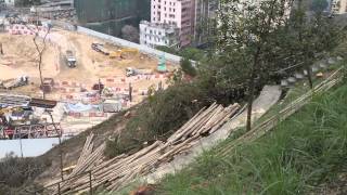 [MTR 66.hk 港鐵極賤格系列] 山坡上的樹在 2012年4月3日真的被斬掉了 ...