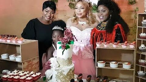 Kemi Afolabi Snaps Pics With Her Daughter,Bimbo Thomas &Others Joins as Aremu Afolayan storms In