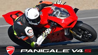 Ducati Panigale V4 S 2022 | Prueba