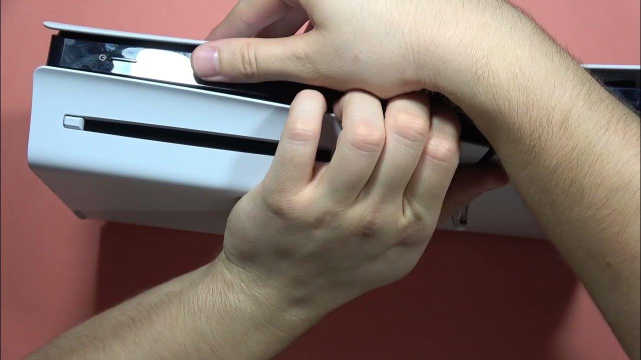 как вытащить диск из ps5 с помощью джойстика как вытащить диск из ps5 с помощью джойстика