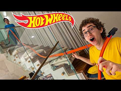 I built the biggest Hot Wheels track on our stairs! 😱 (It's huge!)
