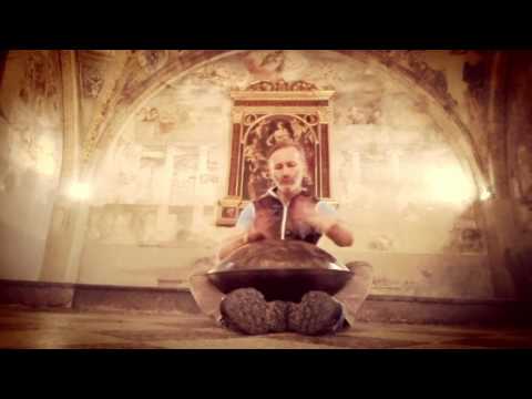 Gianluca Pistoia db Handpan Limited Edition 
SAKI  咲  Flower ~  AnnaZiska C# Ab A B C# Eb E F#  ~