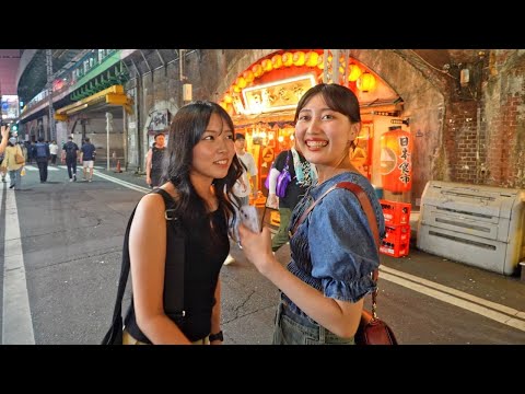 I Walked into a Random Girls Bar in Tokyo!