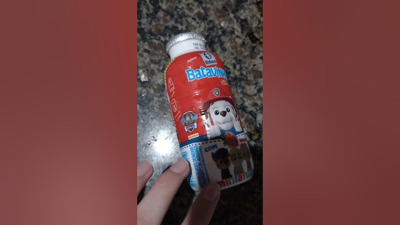 Abrindo Danone Batavinho Surpresa - YouTube