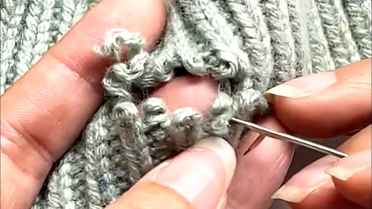 How to Perfectly Repair Holes in Knitted Sweaters at Home Without ...