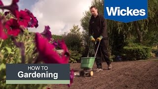 In this tutorial, our wickes expert shows you the best form of prep
for laying turf.subscribe to channel here: http://po.st/itnqzwfor
more...