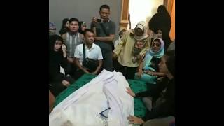 Proses Pemakaman Julia Perez Dan Tangisan Ruben Onsu Serta Para Sahabat Selebriti Proses Pemakaman Julia Perez Dan Tangisan Ruben Onsu Serta Para Sahabat Selebriti