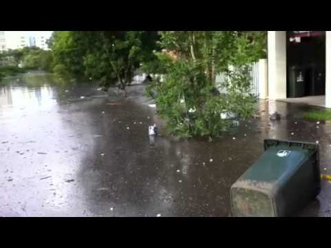 Warren St flood without rain! - Day 1 of Brisbane Flash Flood.