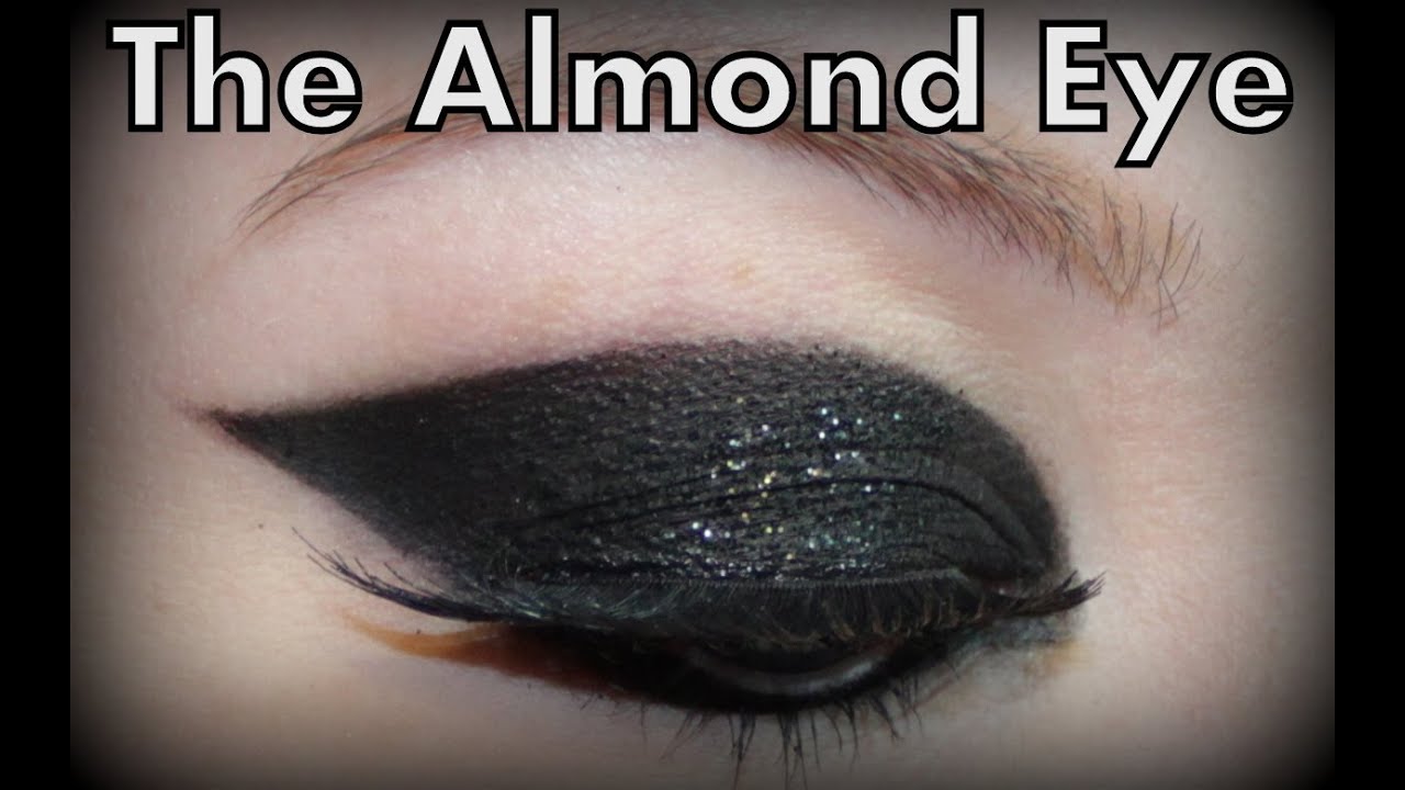 Black Glitter & Nude Lips