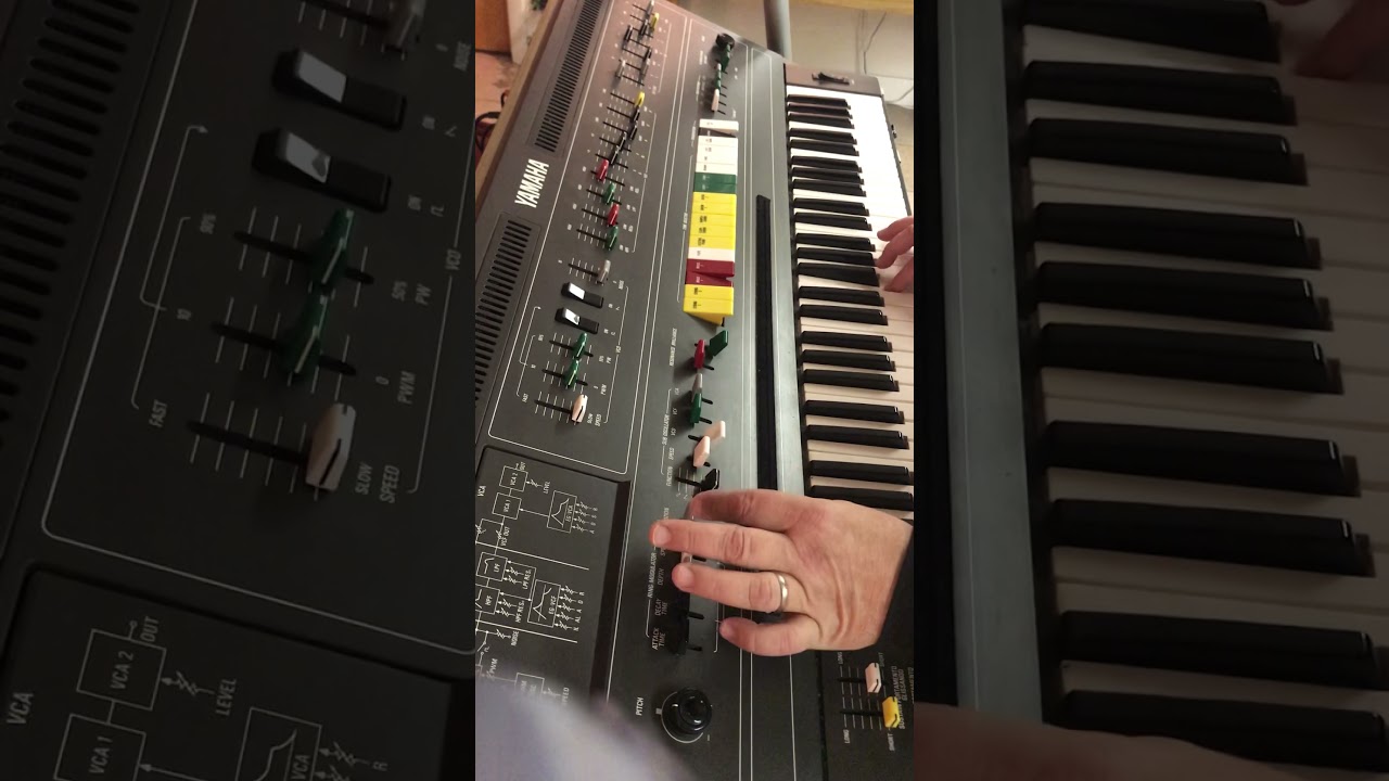 Yamaha CS-60 demo
