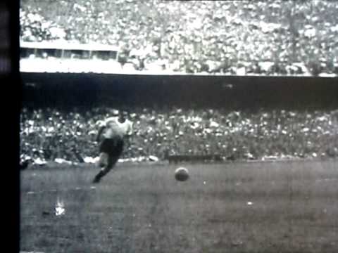 VÃ­deo do Museu do Futebol sobre a derrota do Brasil na Copa do Mundo de 1950 no MaracanÃ£ Video of the Museum of Football on the defeat of Brazil in the 1950 World Cup in MaracanÃ£