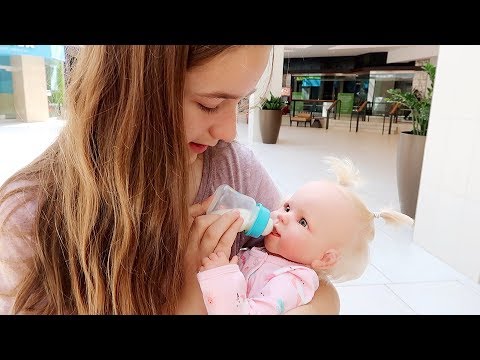 taking-my-reborn-baby-on-an-outing-to-the-mall-in-a-baby-stroller