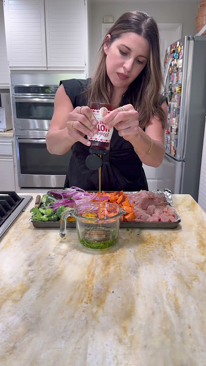 EASY one sheet pan recipe! ✨ #easydinners #healthydinners #easyrecipes