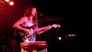 Lady Lamb the Beekeeper - "Believe" (Cher cover) at Brighton Music Hall on 08/11/2012 chords