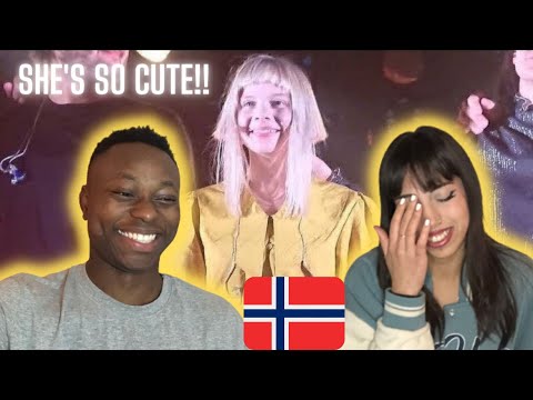 REACTION TO Aurora fan moments that make me smile | THESE SORT OF VIDEOS ARE SO SWEET!!