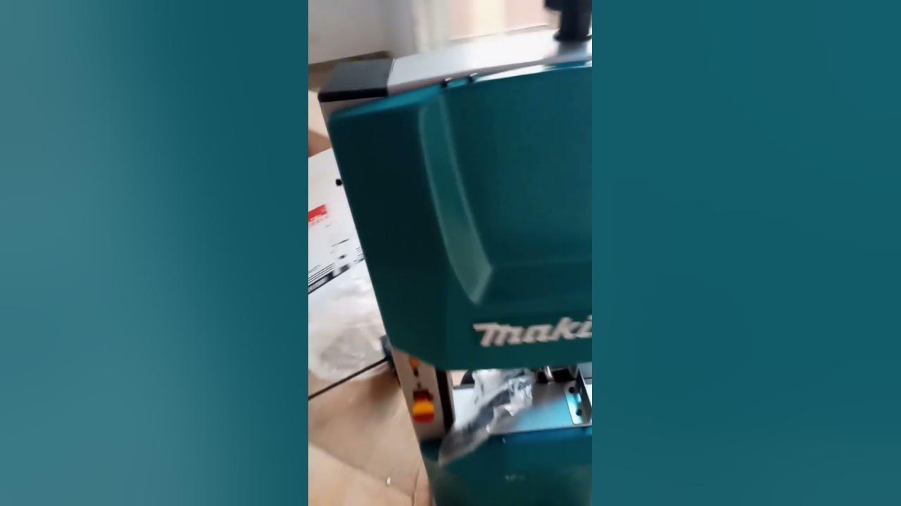 YouTube Makita LB1200F -