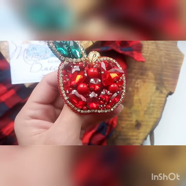 брошь своими руками Яблоко. Видео обзор Броши из бисера и страз в ...