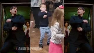 Kid dancing like Peter Parker (Bully Maguire) // Niño bailando como Bully Maguire