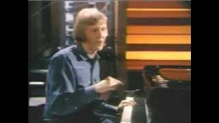 HARRY NILSSON 'The Smothers Brothers Summer Show' (8th July 1970)