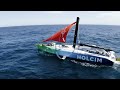 Holcim PRB sous gréement de fortune, le bateau de Kevin Escoffier en route pour Rio